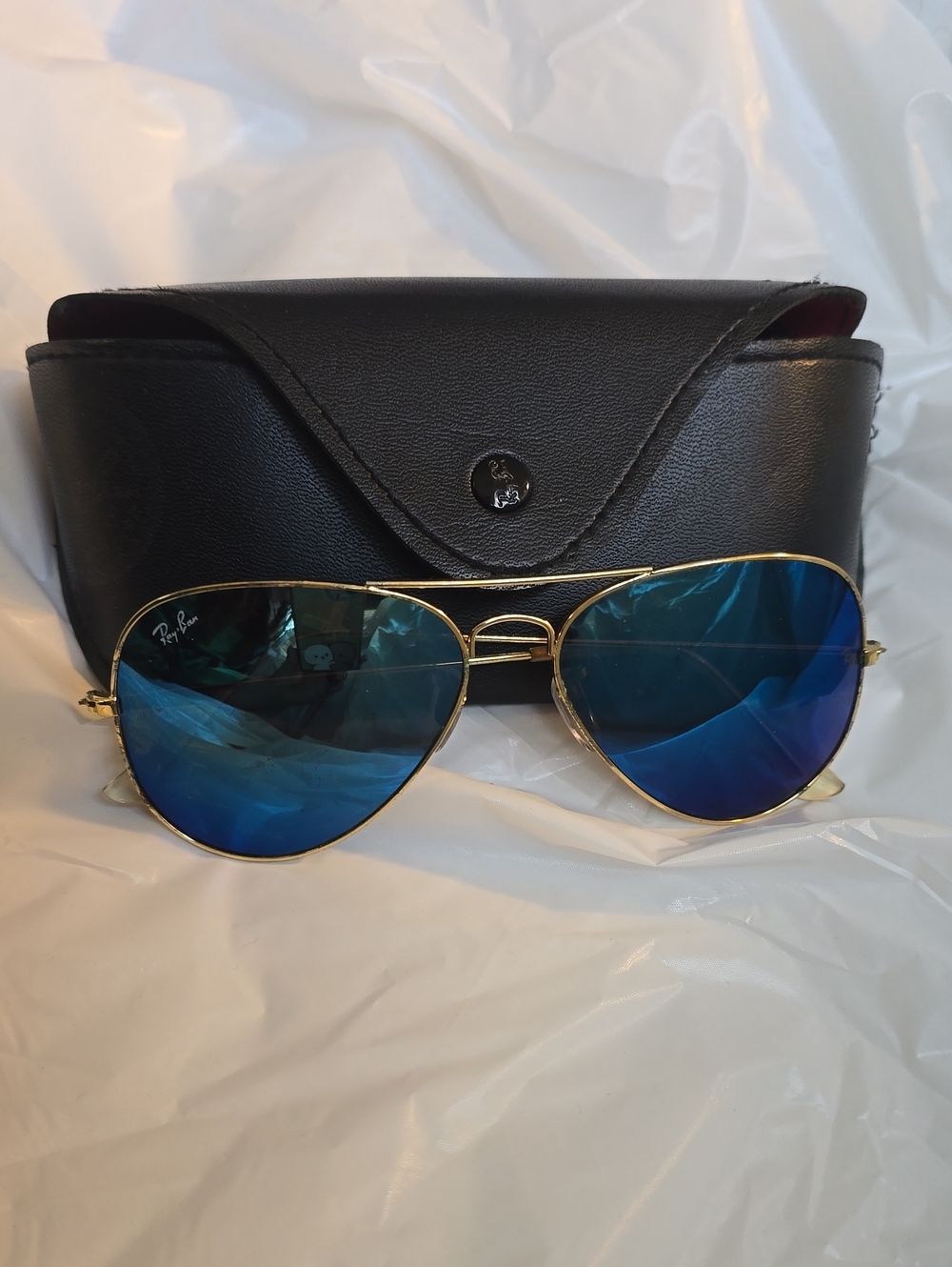 Vintage Gold Framed Ray Bans w/ Blue Lenses and Case